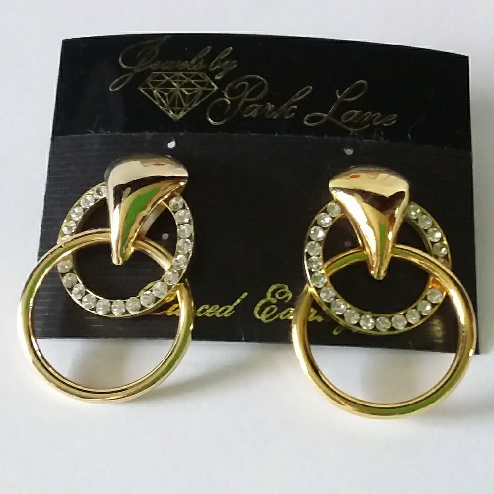 VINTAGE PARK LANE Pierced Gold & Stones Earrings